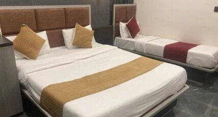 FabHotel Sawariya Room Type - Deluxe Room