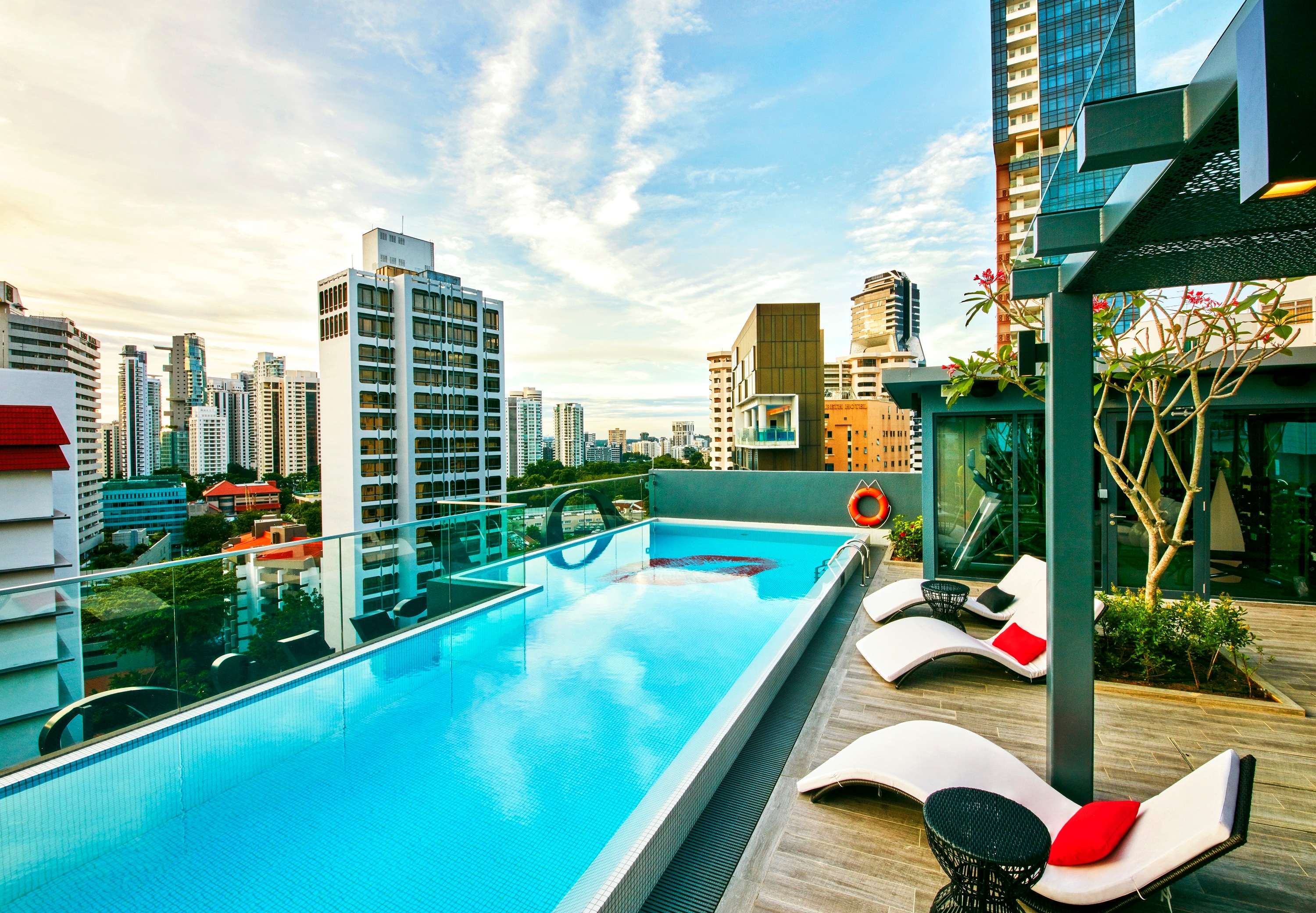 Oakwood Studios Singapore - Tap to explore photos