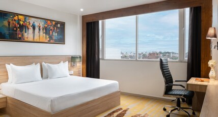 Clarks Inn Basti Room Type - Premier Room