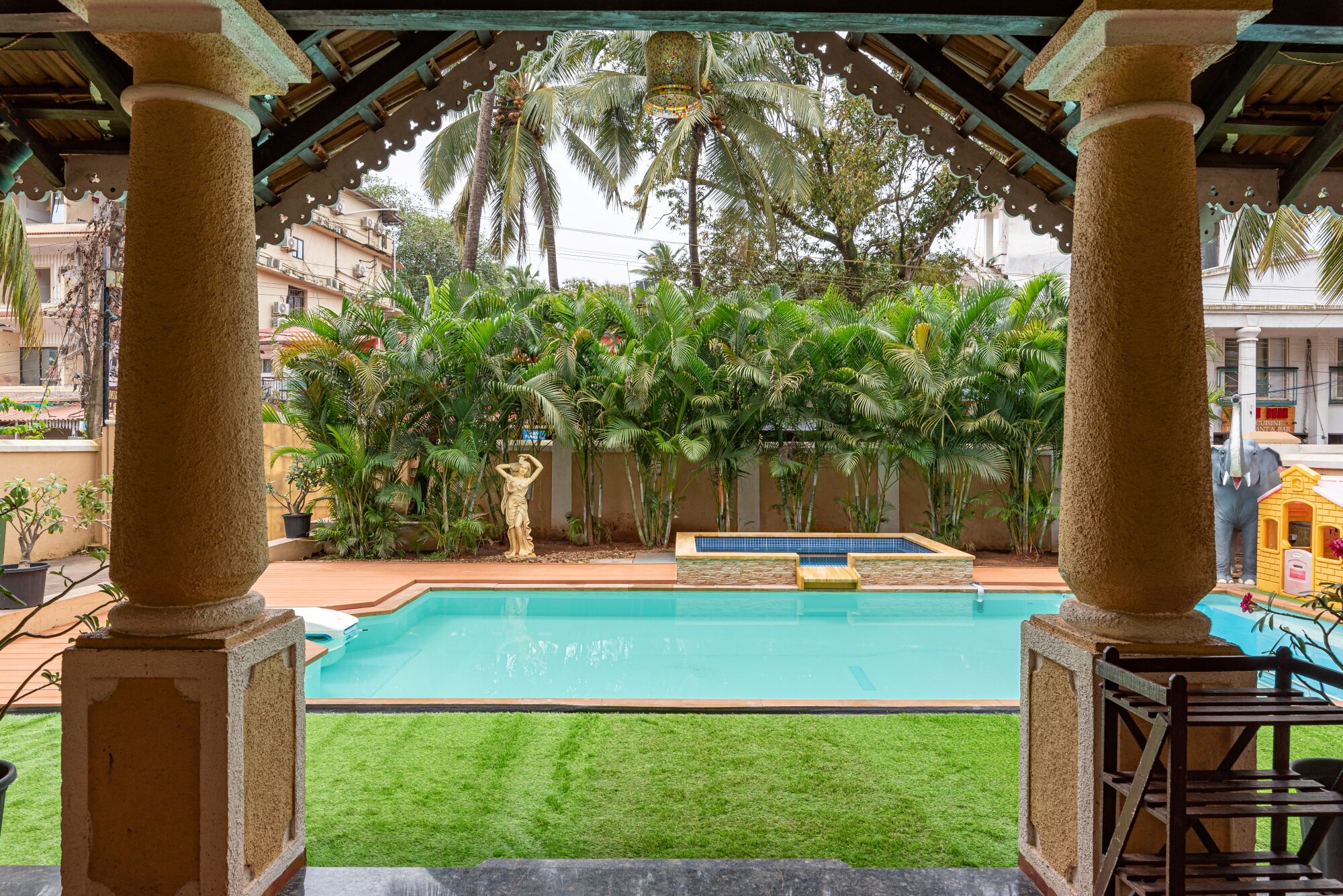 Villa Calangute Phase 5 - 7BHK Beach Villa with private Pool - Tap to explore photos