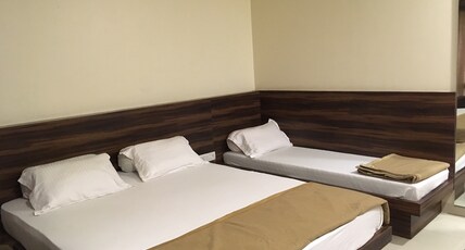 Sugandha Residency Room Type - Triple Bedded Non AC Room