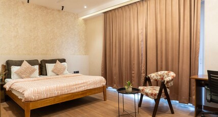 Ultra Luxury 4 BHK Apartment 1 km to DLF Golf Room Type - Ultra Luxury 4 BHK Apartment 1 km to DLF Golf