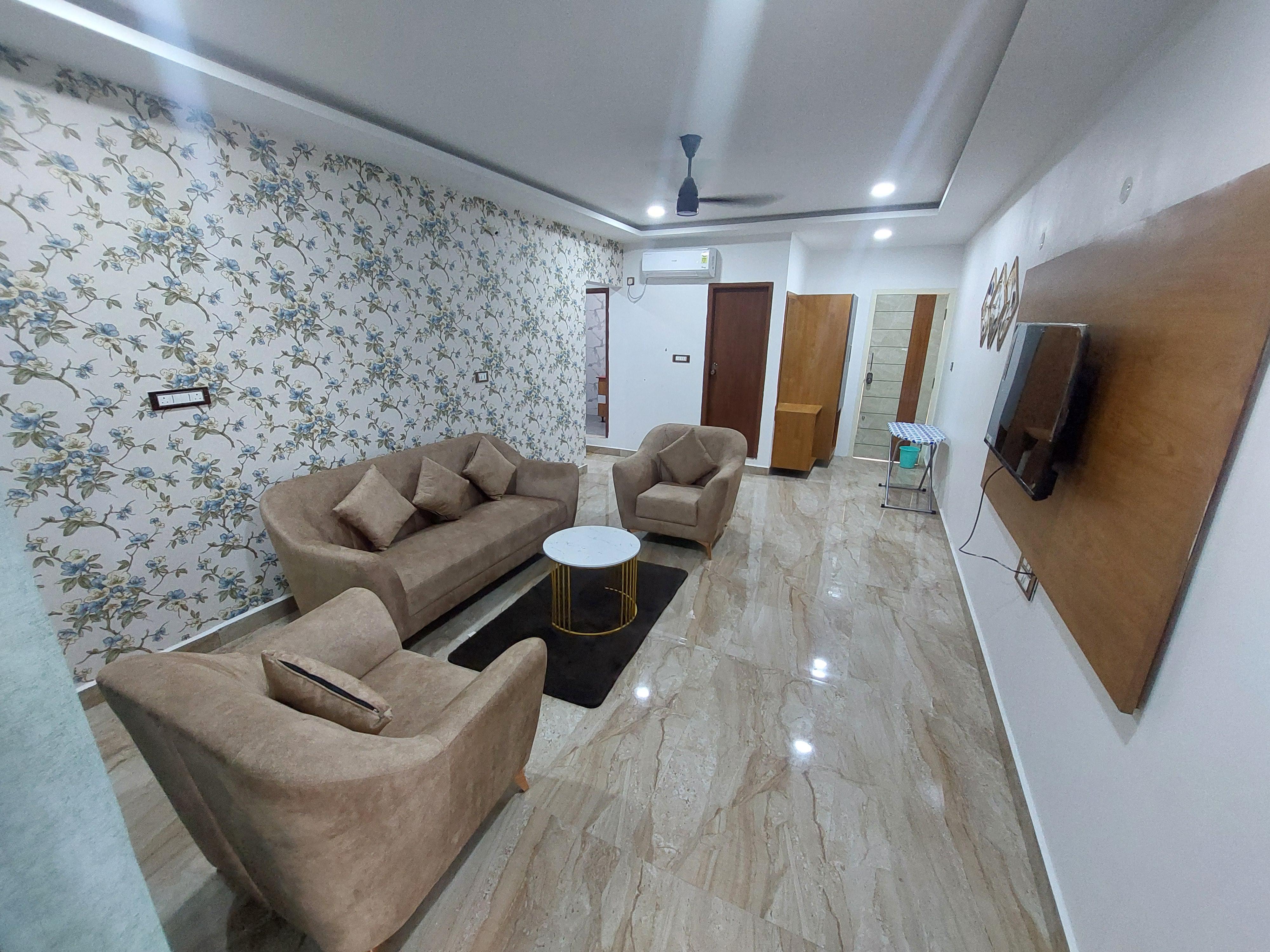 SMP SUITES - Tap to explore photos