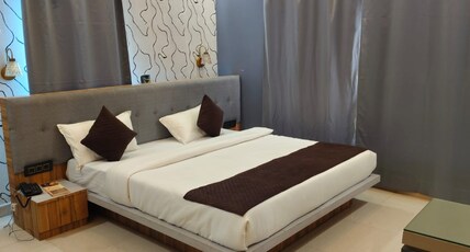 Hotel Shri Arunam Palace Room Type - Deluxe Room
