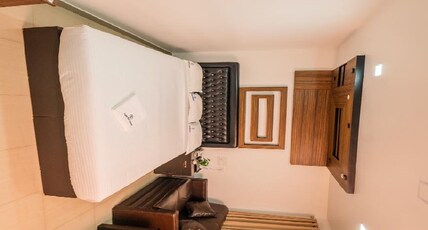 Palat Residence Room Type - Standard AC Room