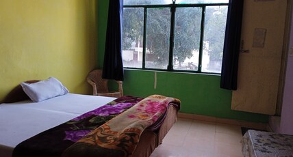 Krishna paying guest house Room Type - Room no. 4