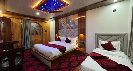 POCKET PARADISE Room Type - DELUXE ROOM NEAR DAL LAKE