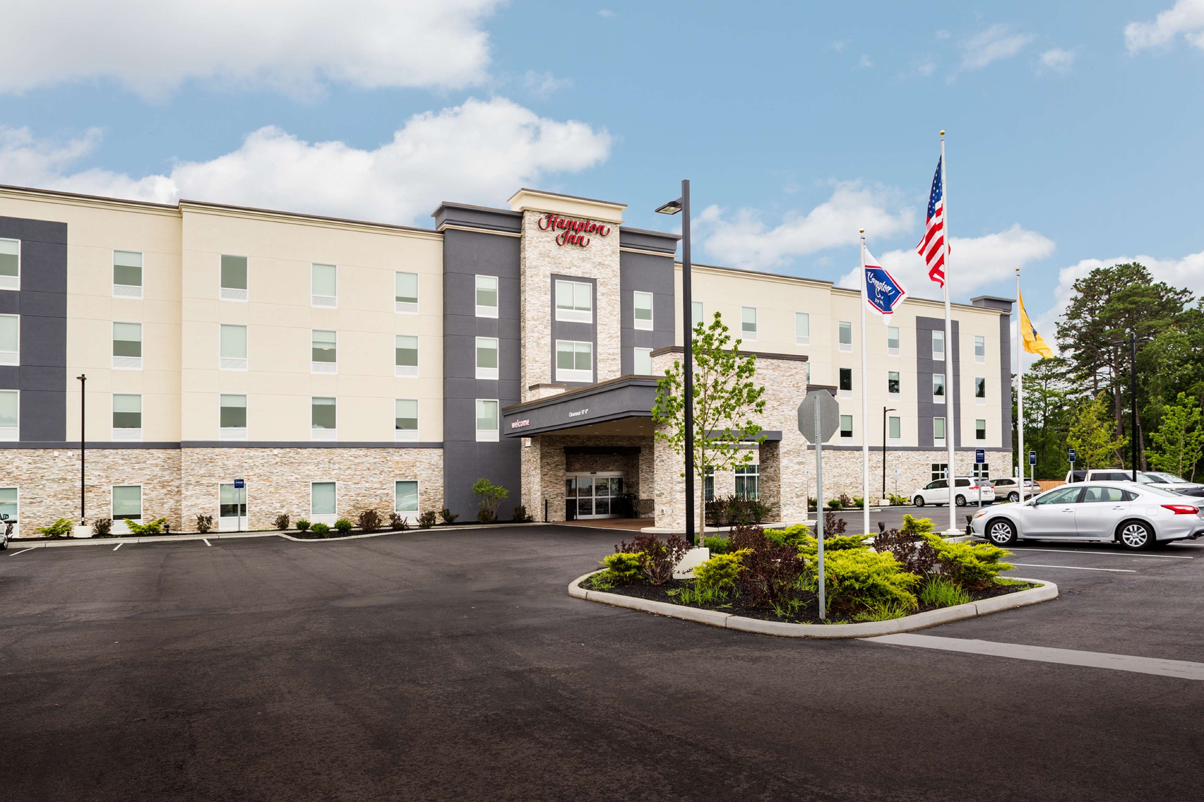 Hampton Inn by Hilton Atlantic City/Absecon - Tap to explore photos