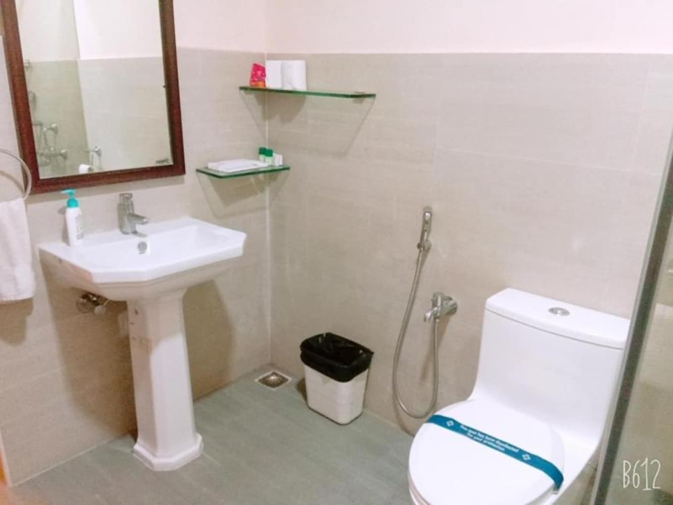 Hanu Reddy Residences Wallace Garden - Tap to explore photos