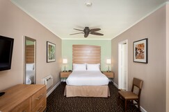 Holiday Inn Express and Suites La Jolla - Beach Area
