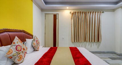 Sri Sai Sadan Room Type - Sai sadan garden view ac room