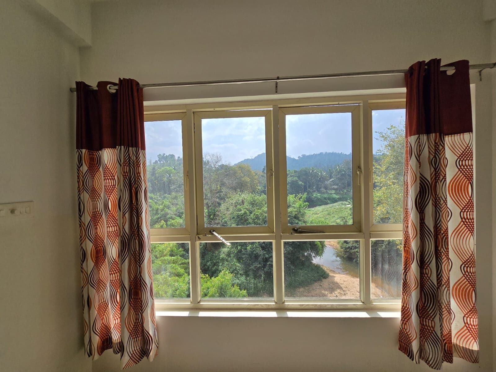 Caravan Holidays - Tap to explore photos