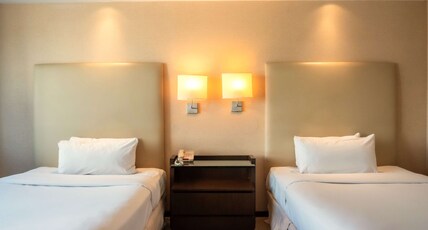 Hilton Mendoza Room Type - 2 DOUBLE BEDS MOUNTAIN VW