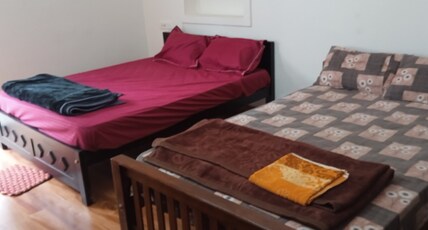 4M FarmStay Room Type - Deluxe Queen Room with Two Queen beds