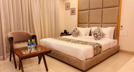 Grandeur Boutique Staycation By the Lake Fatehsagar Udaipur Room Type - Semi Deluxe Room 