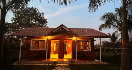 Mango Tree Farm Resort | Farm Stay Room Type - Garden View Cottage