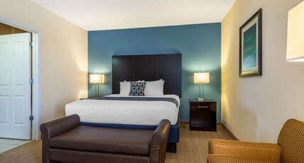 Best Western Plus Lytle Inn & Suites Room Type - Suite-2 Rooms 2 Beds, Non-Smoking, Mini Kitchen, Sofabed, Full Breakfast