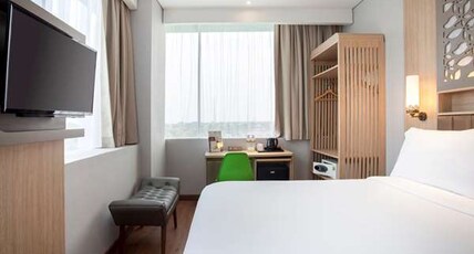 IBIS STYLES CIKARANG Room Type - Superior Room with 1 Queen Bed, Panorama View