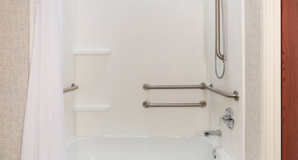 Holiday Inn Express Hotel & Suites Burleson - Fort Worth Room Type - 1 King Standard Communications Accessible Holiday Inn Express Hotel & Suites Burleson - Fort Worth Room Type - 1 King Standard Communications Accessible