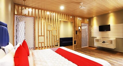 THE CROWN RESORT Room Type - Suit Room