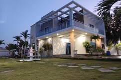 Merlin Farmhouse 4BHK, Private Pool, BBQ, Bonfire