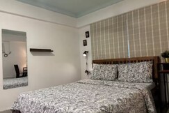 Orchid Shared Apartment in Bandra