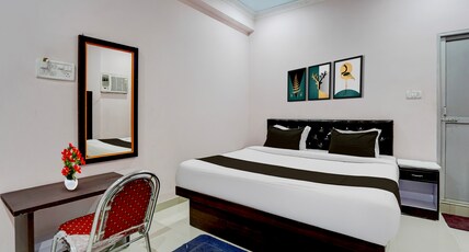 Super Collection O Patna Airport Formerly Hotel Shahi Mahal Room Type - Deluxe