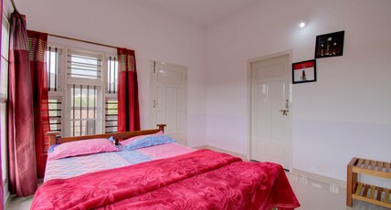 Diya Home Stay Room Type - 3 BHK