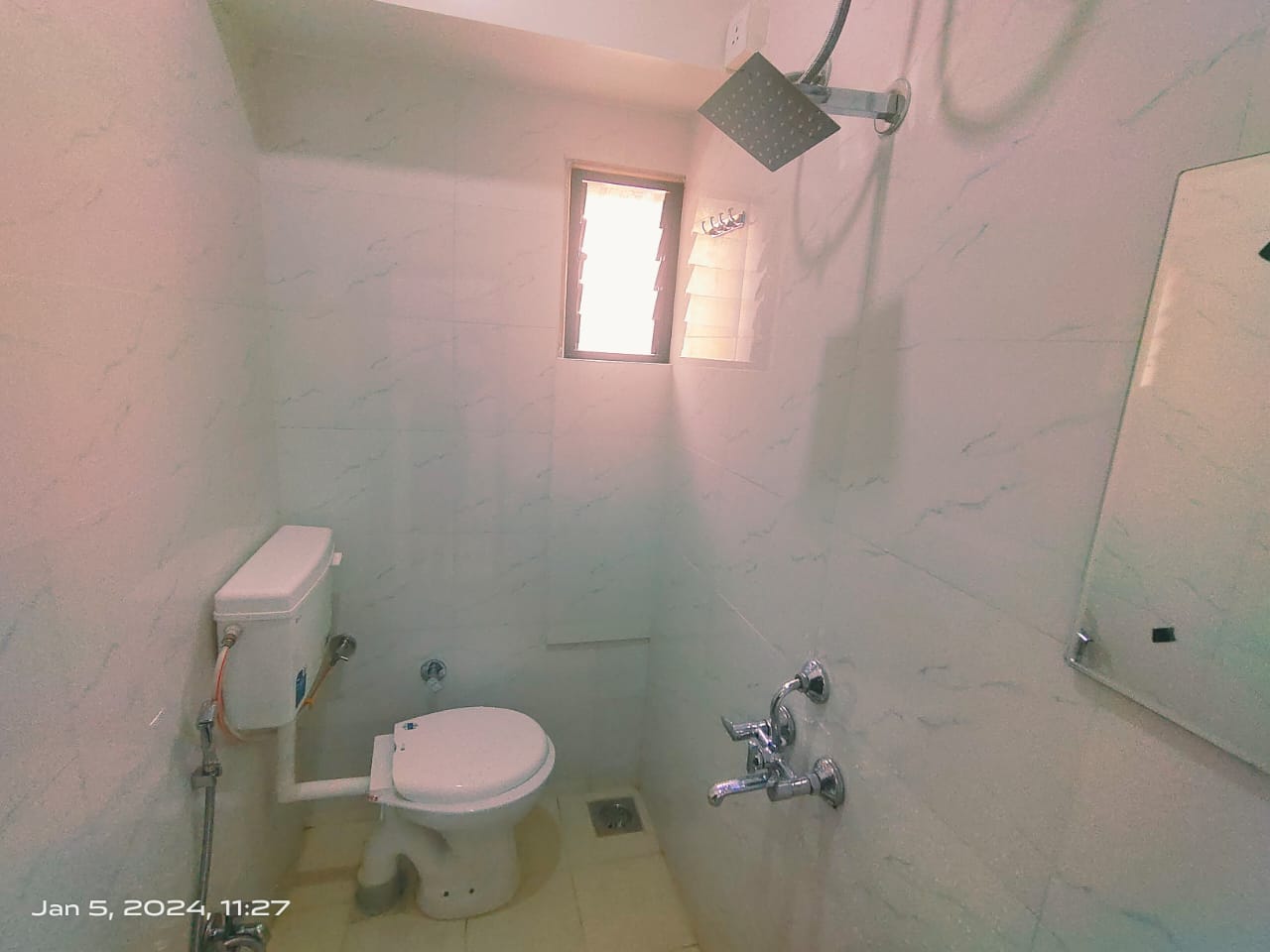 Amrit Guest House - Tap to explore photos