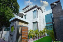 Lime Tree Sushant Lok - Iffco Metro/Sector 29