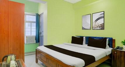 Super Collection O Chhapra Railway Junction Formerly Hotel City Palace Room Type - Super Deluxe Room