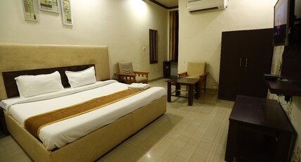 BLISS RESORT Room Type - Deluxe AC Room