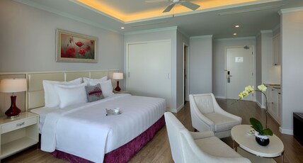 Vinpearl Beachfront Nha Trang Room Type - Studio King City View