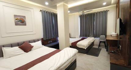 Hotel Shivoday & Restaurent Room Type - Deluxe Family Room With City View