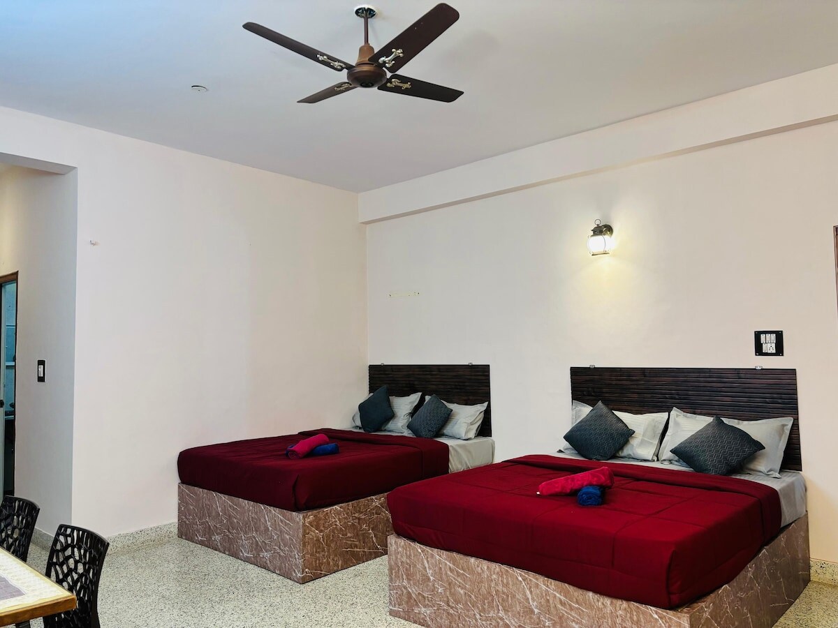 Majestic Villa Luxurious 5BHK AC , Vijaynagar stage 2 - Tap to explore photos
