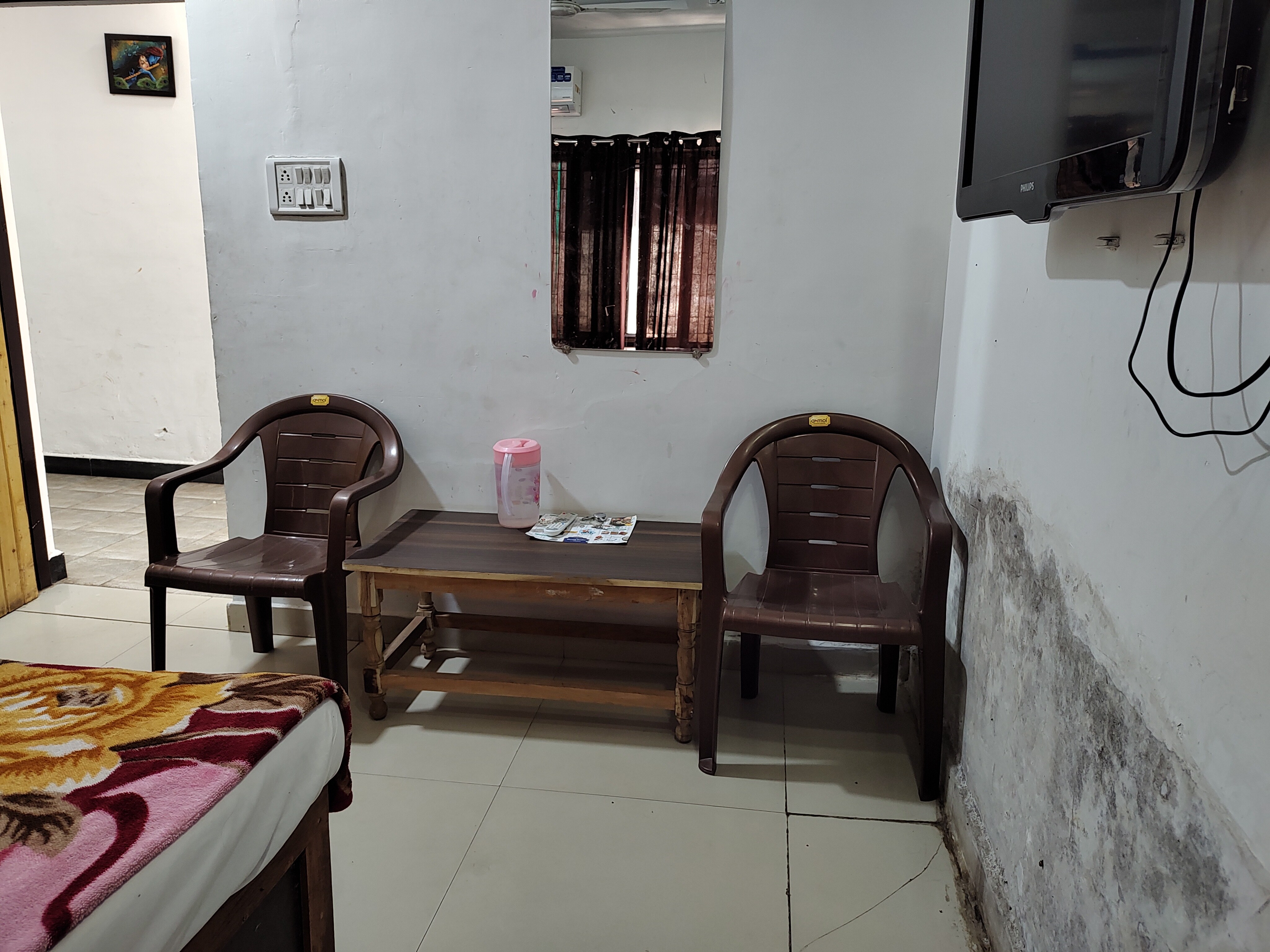 Aaram Hotel - Tap to explore photos