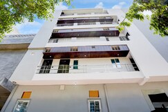 OYO 825109 Hotel O Karan Residency