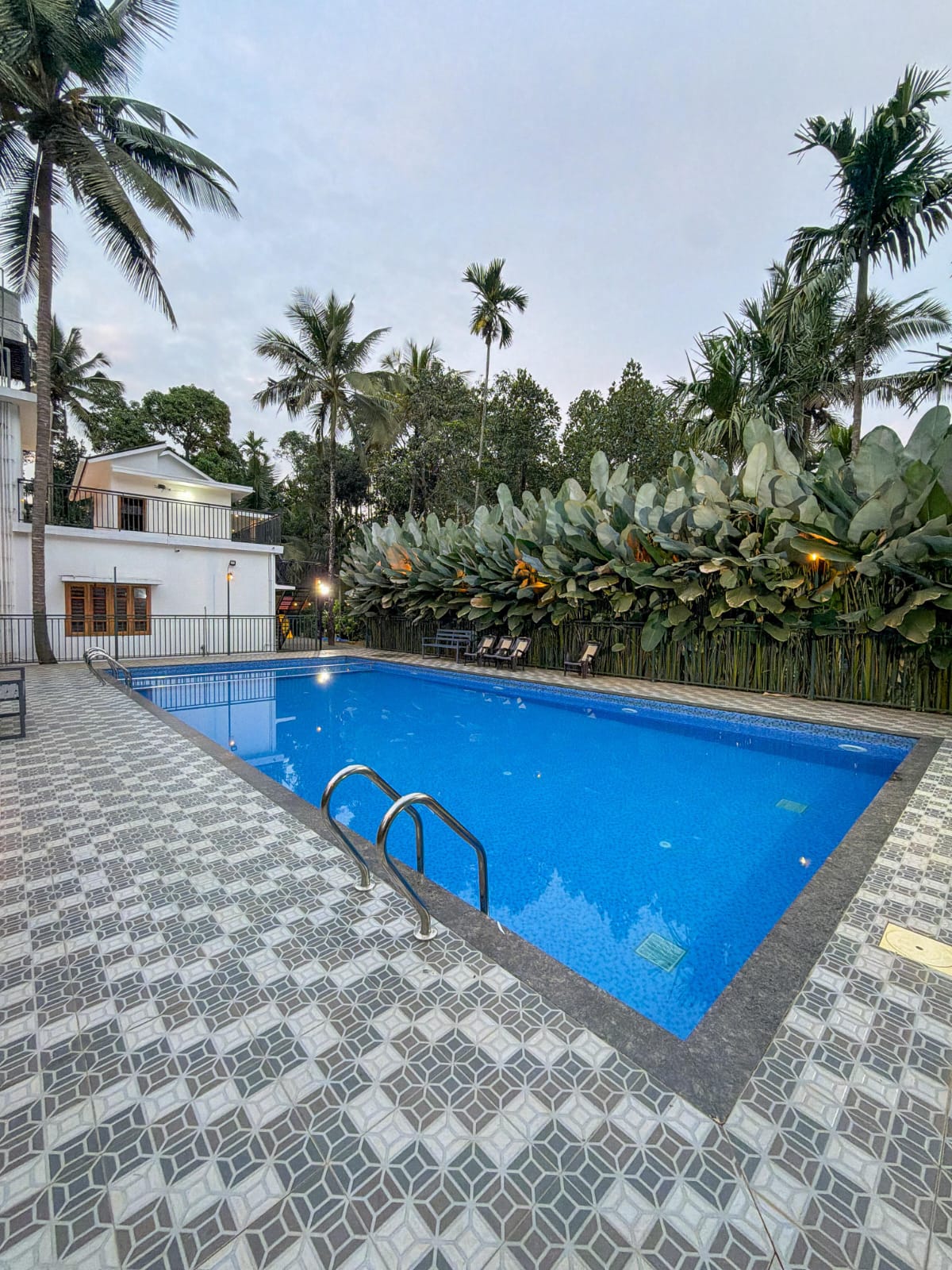 Rogan 5 BHK Villa - Tap to explore photos