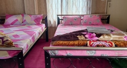 Hotel Hills View Room Type - Delux Room ( 05 Beded ) Hotel Hills View Room Type - Delux Room ( 05 Beded )