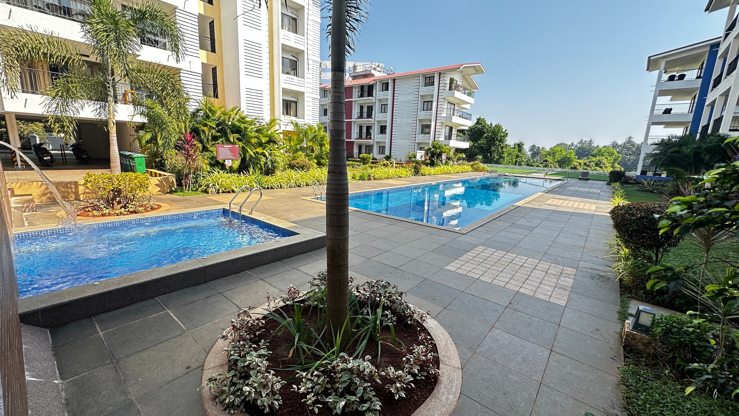 Faodail 25 Pool front 2BHK Baga - Tap to explore photos