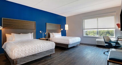 Tru By Hilton Macon North, GA Room Type - 2 QN HEARING ACCESSIBLE