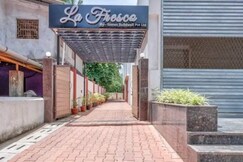 Casa Gambhir 1BHK Shared Pool Assagao Esco Bar