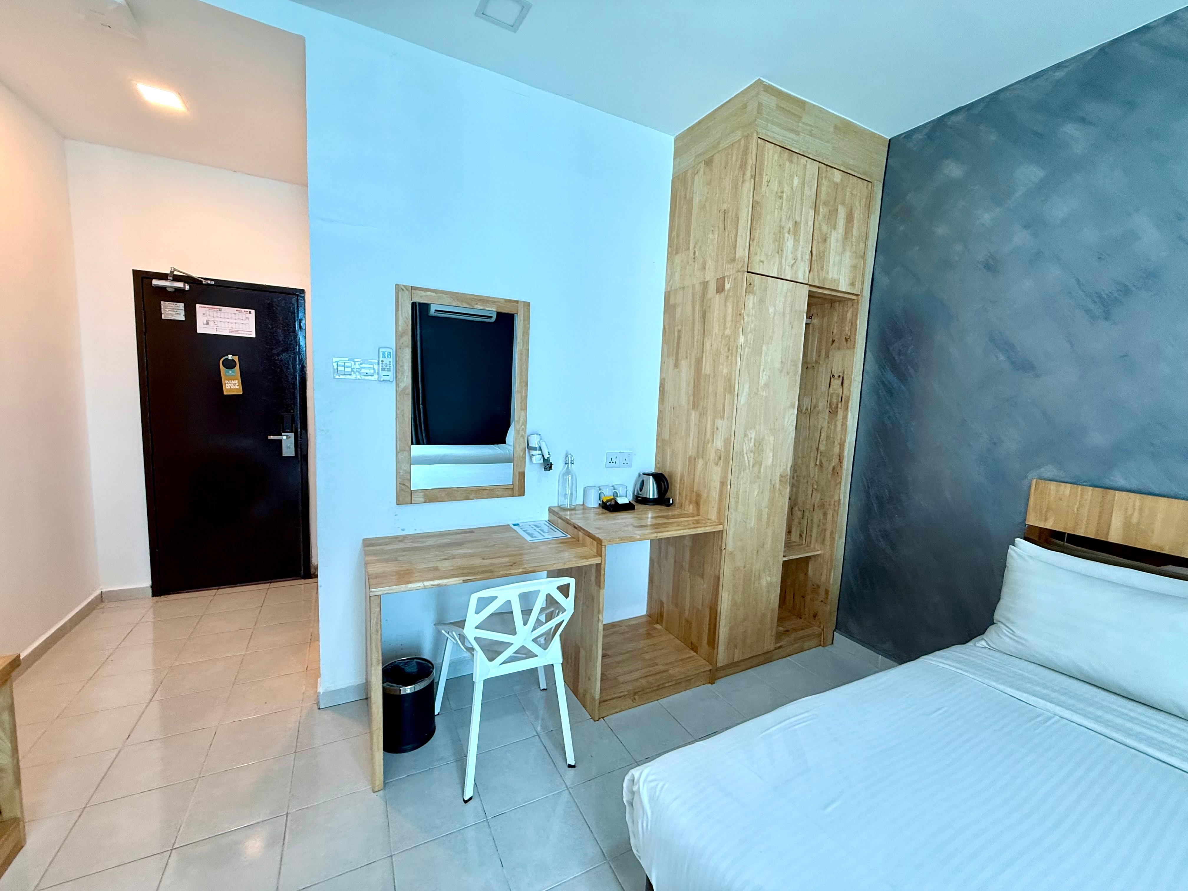 Adya Hotel Cenang - Tap to explore photos