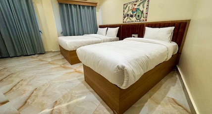 Hotel Skyline Room Type - Double + Single Deluxe Hotel Skyline Room Type - Double + Single Deluxe