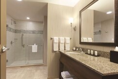 Embassy Suites Saratoga Springs