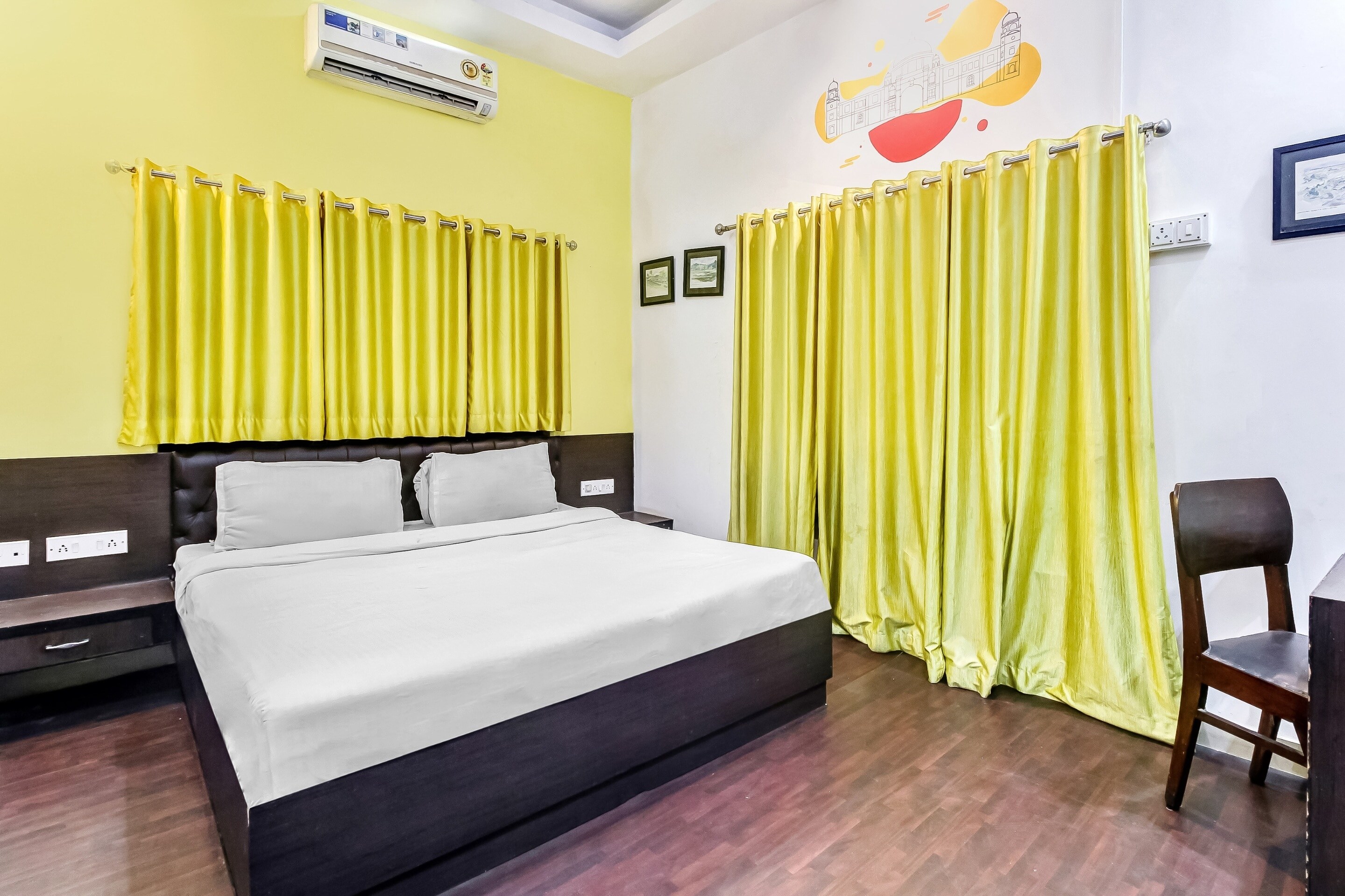 Hotel O Gariahat Inn - Tap to explore photos
