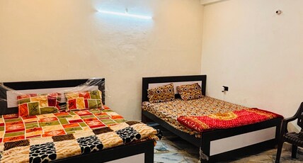 Karuna Nidhan Home Stay Room Type - Family Room 104
