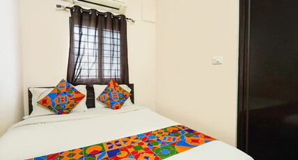 FabHotel Utsav Palace Inn Room Type - Deluxe Room