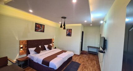Juststay Paradise Room Type - Deluxe Room with Valley View