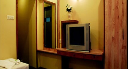 Hotel Shree Leela International Room Type - Royal Family Non AC (3 Bedded)
